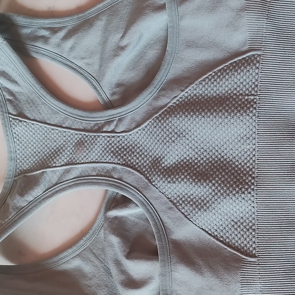 Velocity Women's Training Sports Bra Gym Wear, Active Wear, Athletic Wear. - Picture 5 of 6